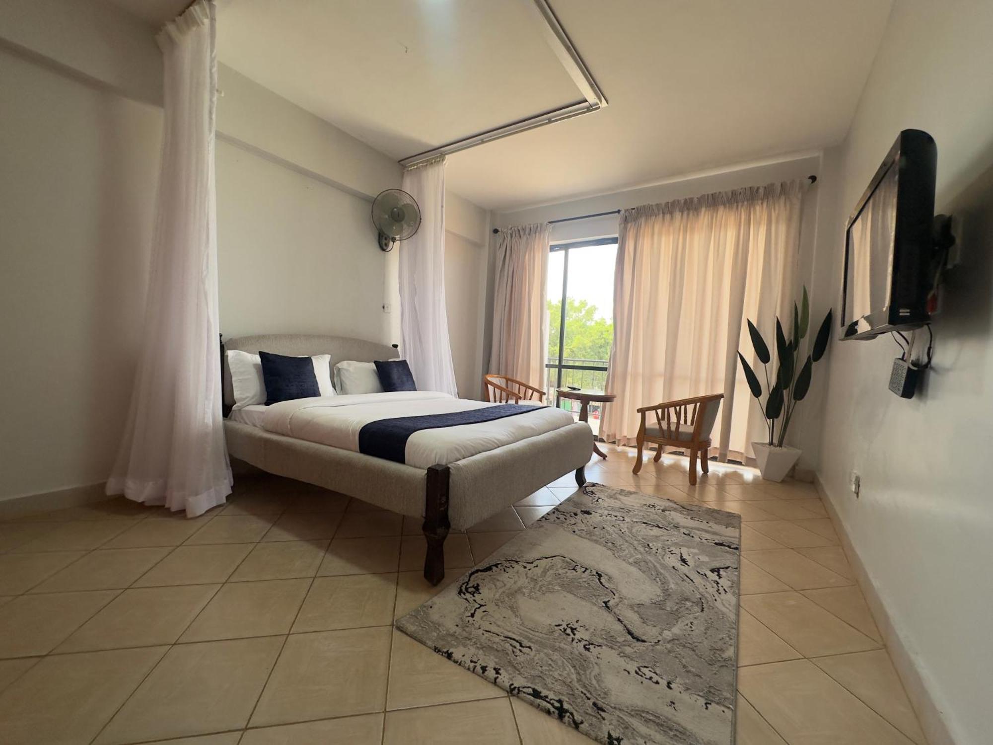 Iman Hotel Isiolo Extérieur photo