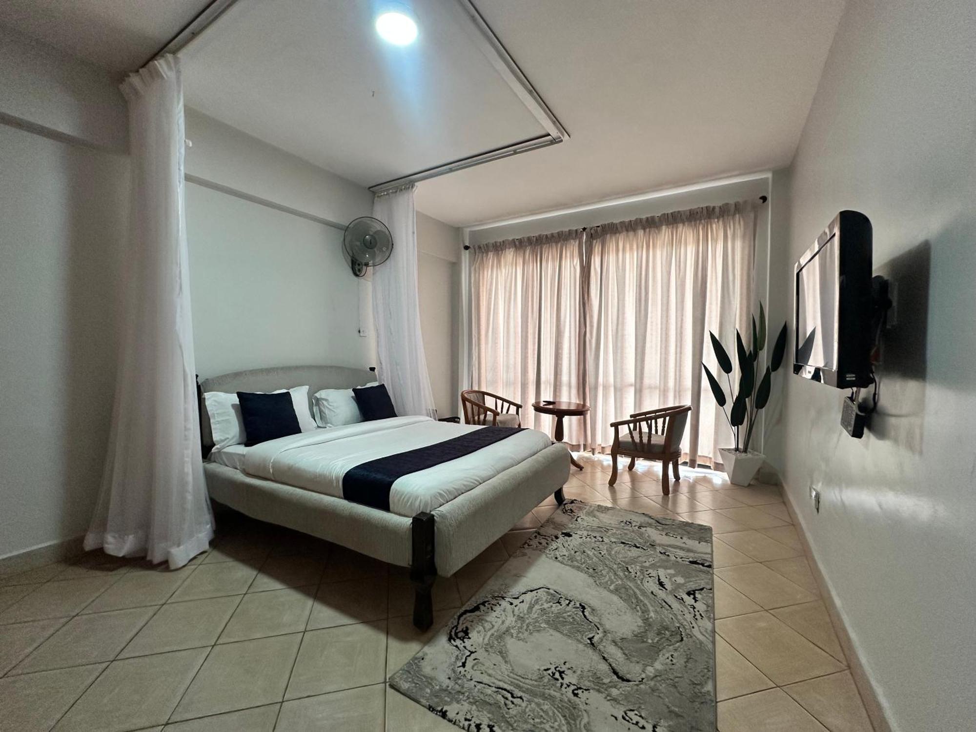 Iman Hotel Isiolo Extérieur photo